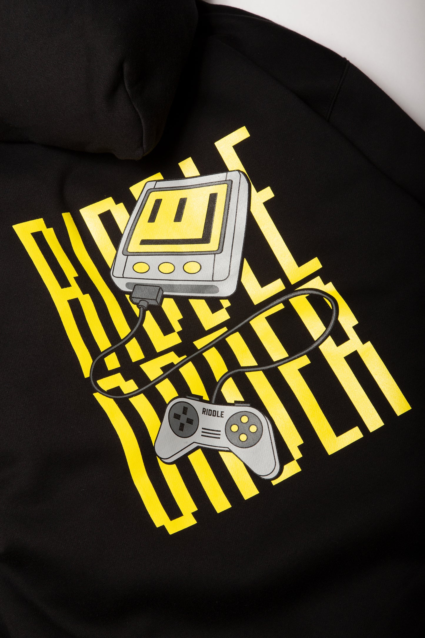 RIDDLE GAME HOODIE / BLK