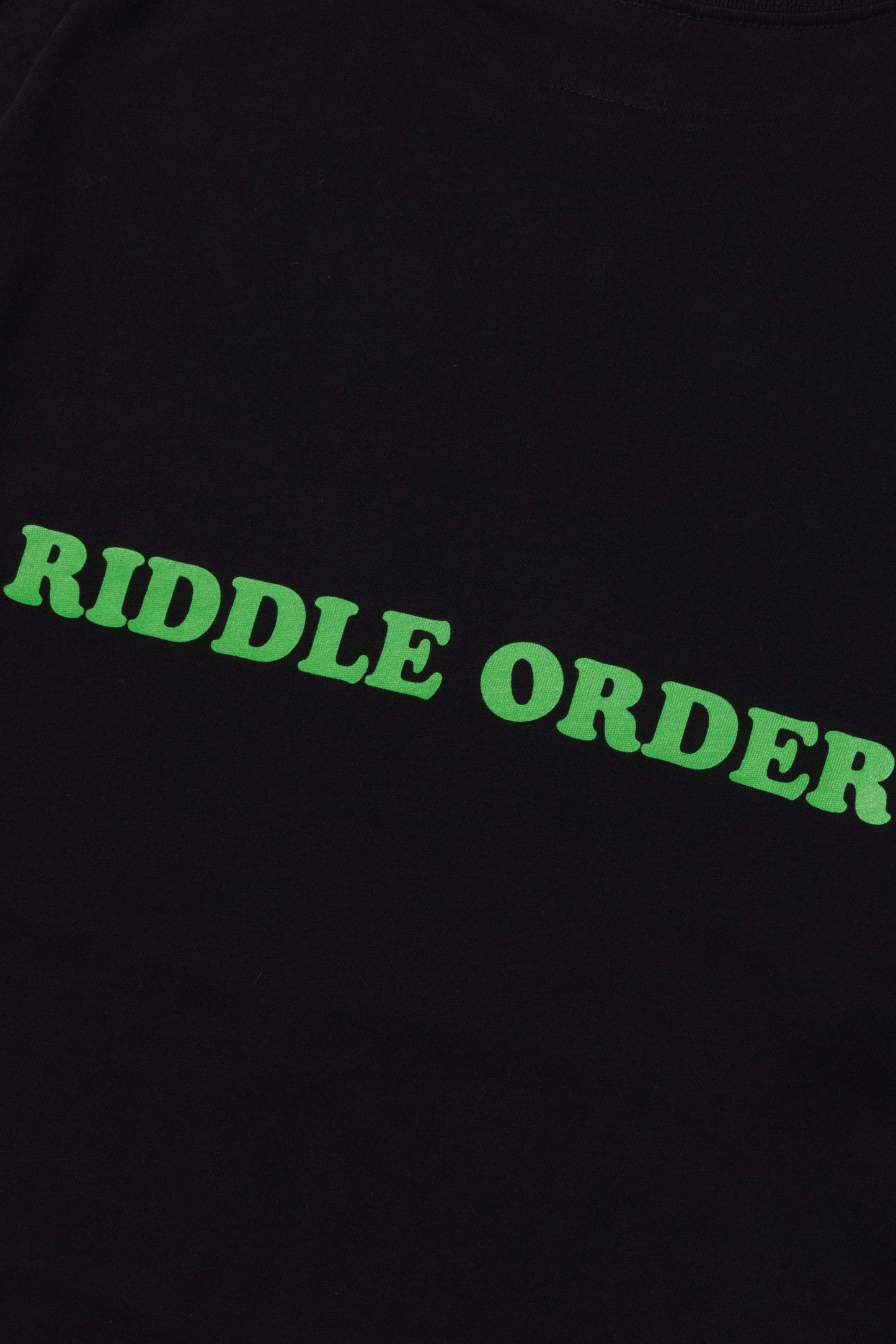 RIDDLE WORLD TEE / BLK